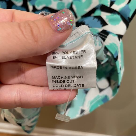 Tracy Negoshian Printed Shift Dress Jeweled Sleeves Size XS - Picture 7 of 7